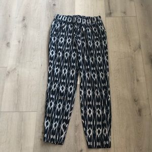 Athleta Trimble printed pants